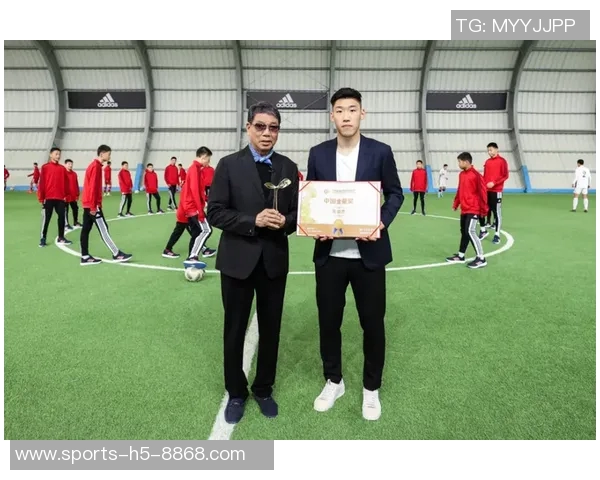 马德兴呼吁重视85后教练王洪亮为土帅树立榜样推动中国足球发展 马德兴呼吁重视85后教练王洪亮为土帅树立榜样推动中国足球发展